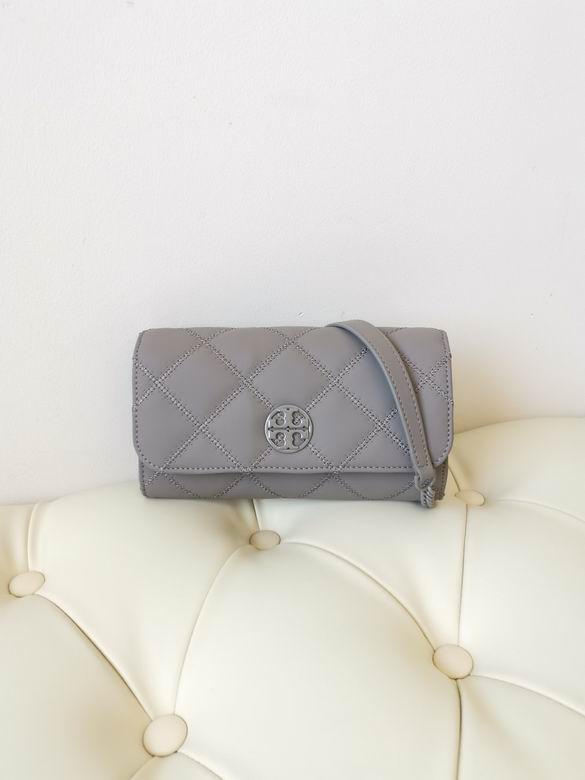 Tory Burch Willa Quilted Flap Wallet Crossbody Bag in Gray Leather