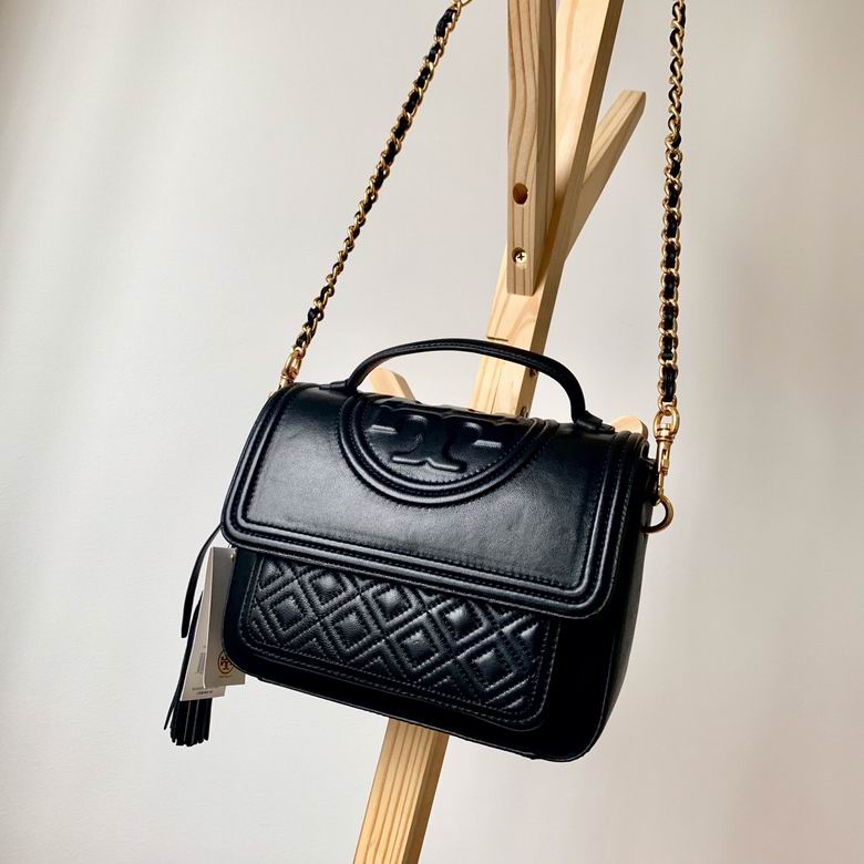 Tory Burch Fleming Top-Handle Shoulder Bag in Black Quilted Leather