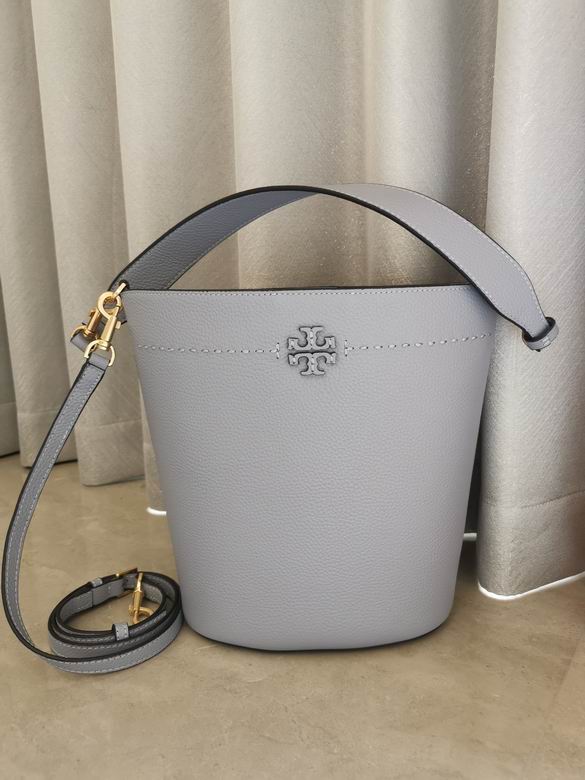 Tory Burch McGraw Bucket Bag in Light Blue-Grey Pebbled Leather