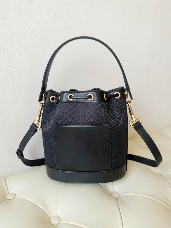 Tory Burch T Monogram Bucket Bag · 21×12×21 cm