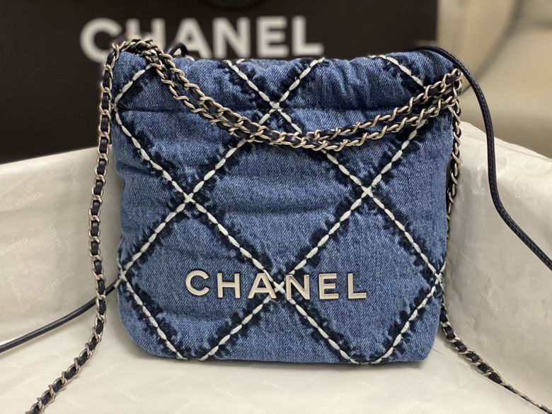 Chanel 22 · 19×20×6 cm