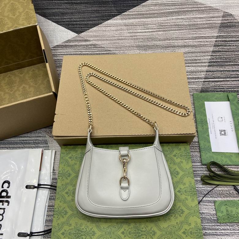 Gucci Jackie 1961 Mini Chain Shoulder Bag in White Leather