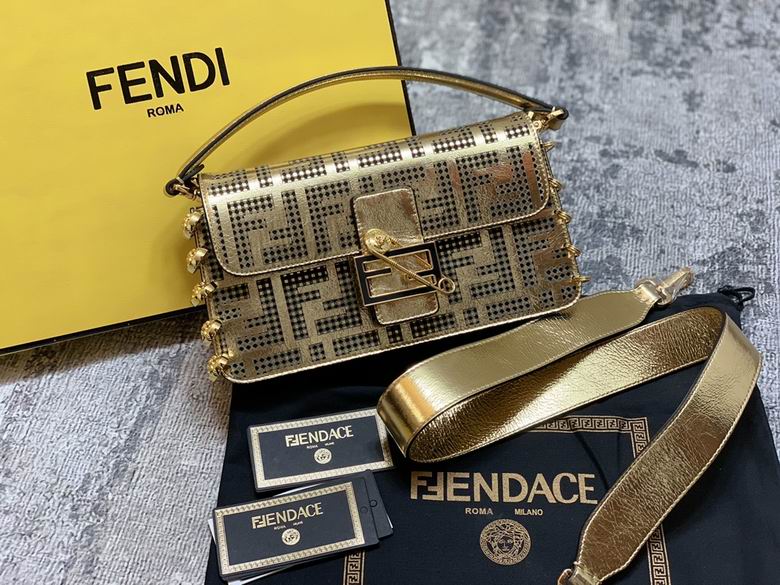 Fendi Baguette · 28×15×7 cm