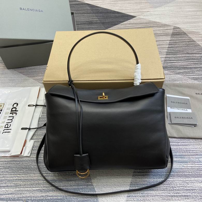 Balenciaga Rodeo Medium Top-Handle Bag in Black Smooth Leather