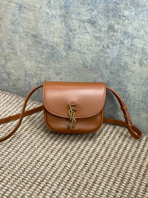 Saint Laurent Kaia · 18×15.5×5.5 cm