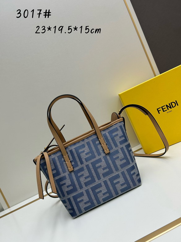 Fendi 3017 23x19.5x15cm jj2