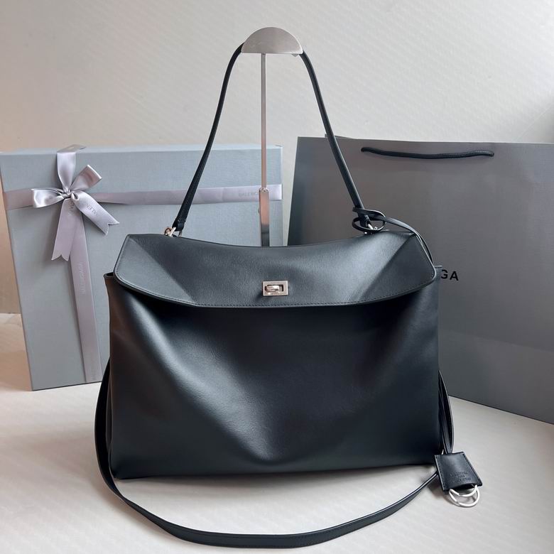 Balenciaga Rodeo Shoulder Bag with Flap and Crossbody Strap in Black Leather