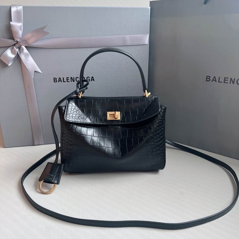 Balenciaga Rodeo · 22.8×9×8 cm