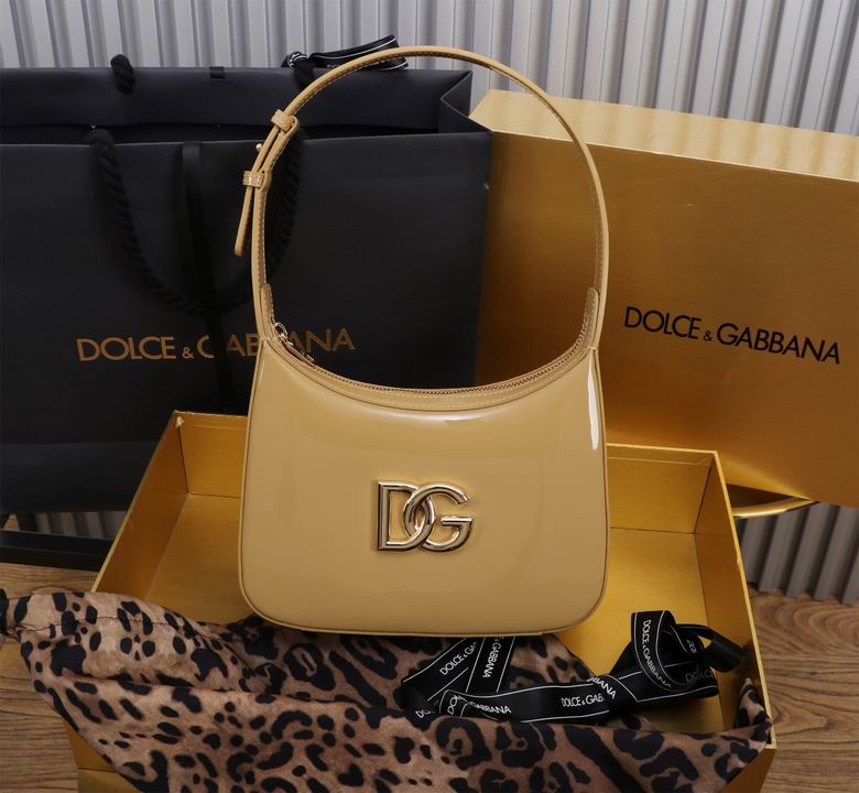 Dolce & Gabbana 3.5 Shoulder Bag in Beige Patent Leather with DG Logo