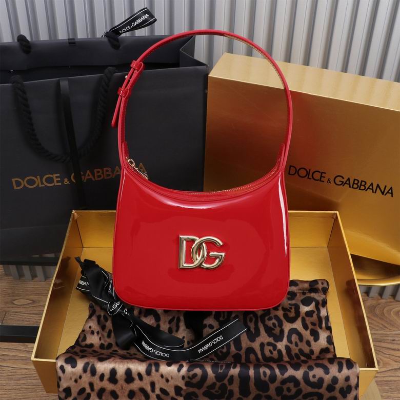Dolce & Gabbana 3.5 Hobo Shoulder Bag in Red Patent Leather with DG Logo