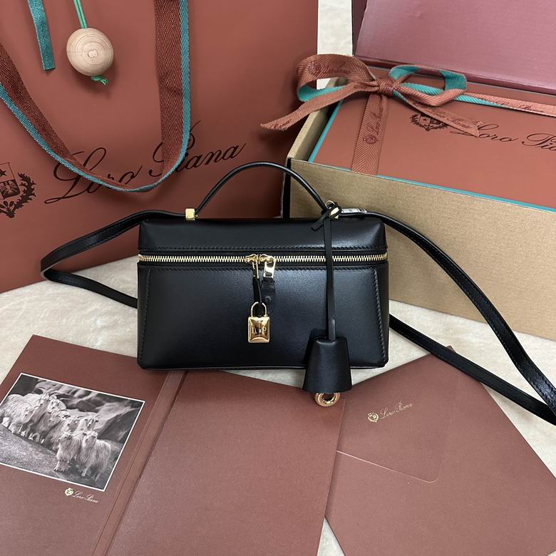 Loro Piana Extra Bag · 19×11×6.5 cm