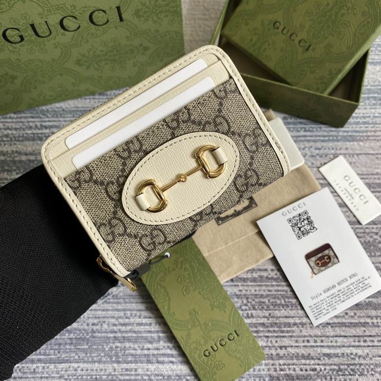Gucci Horsebit 1955 Zip Card Case Wallet in GG Supreme Canvas and White Leather