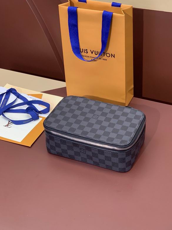 Louis Vuitton Zippered Cosmetic Pouch in Damier Graphite Canvas