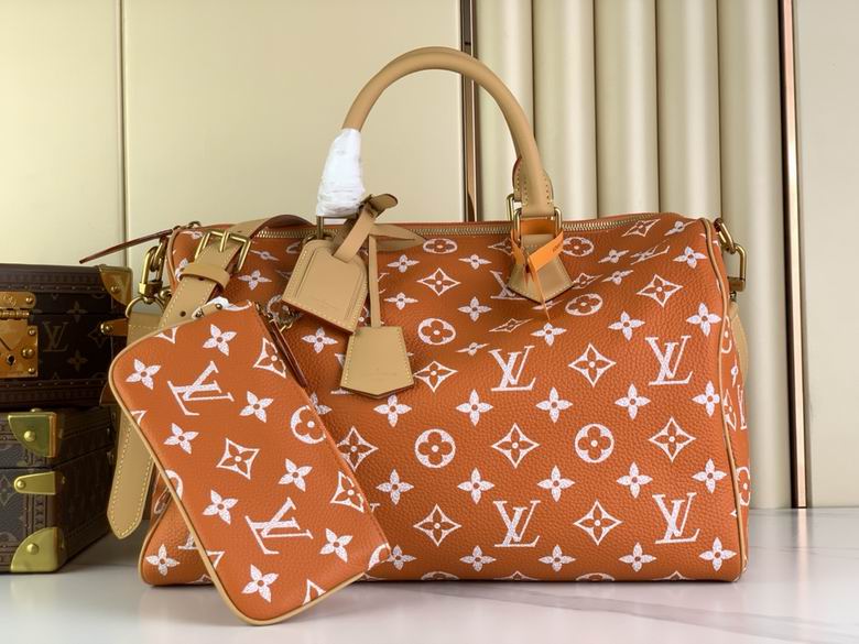 Louis Vuitton Speedy P9 Bandoulière 40 Travel Bag in Orange Monogram Leather
