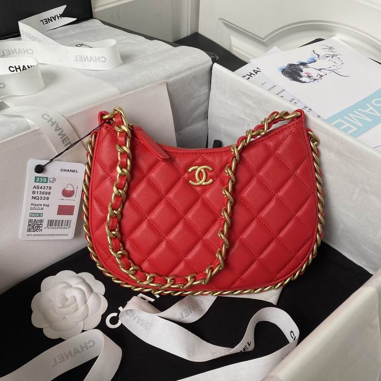 Chanel AS4378 Quilted Hobo Shoulder Bag in Red Leather with Gold Chain