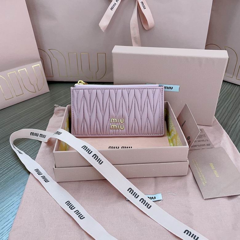 Miu Miu Matelassé Zip Card Holder in Pink Nappa Leather with Gold Logo