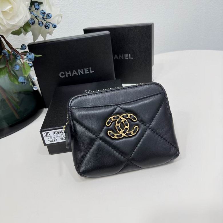 Chanel 19 Zip Coin Purse Card Holder in Black Quilted Leather with Gold Logo