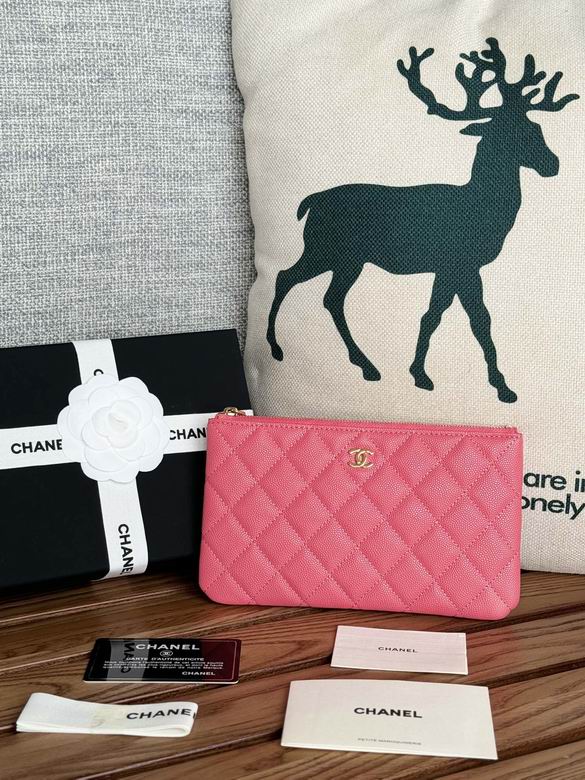 Chanel Classic Small Zipped Pouch in Pink Quilted Grained Leather