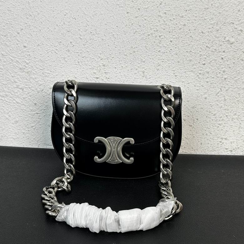 Celine Triomphe Chain Shoulder Bag · 19×14×5.5 cm