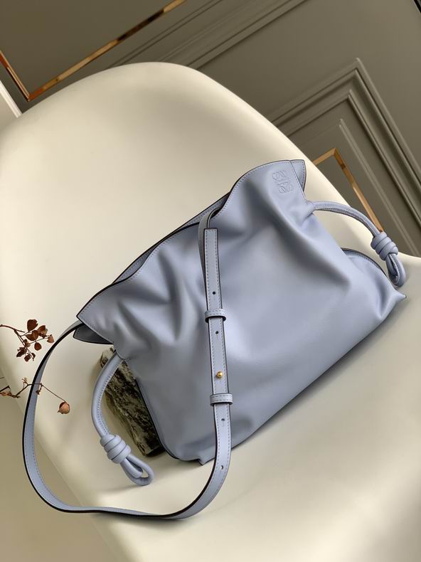 Loewe Flamenco · 30×24.5×10.5 cm