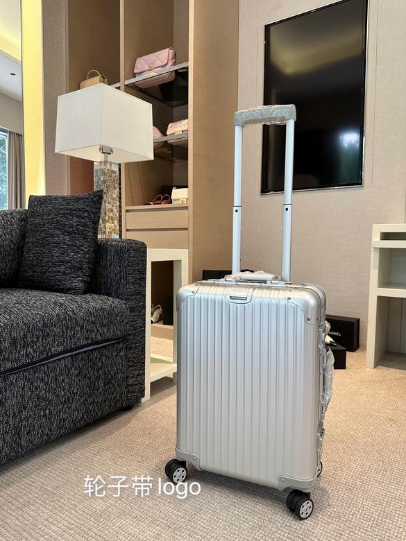 Rimowa Original Cabin Aluminum Suitcase in Silver with Telescopic Handle