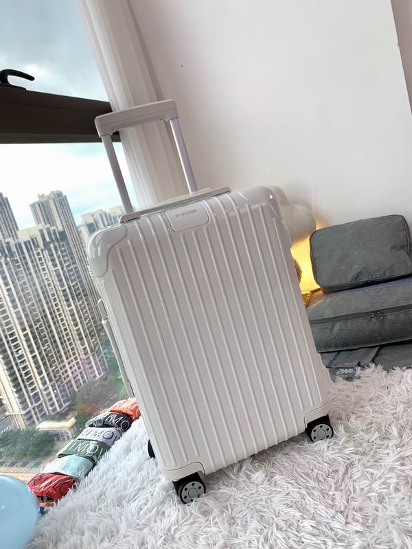 Rimowa Grooved Hard-Shell Rolling Suitcase in Glossy White, 20/24/28 Inch