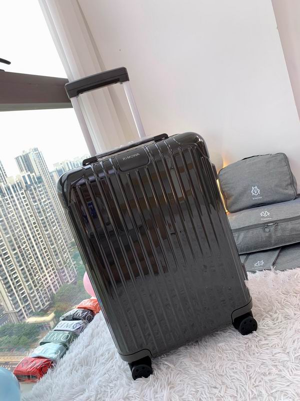 Rimowa Essential Hardside Spinner Suitcase in Glossy Black, 20/24/28 Inch