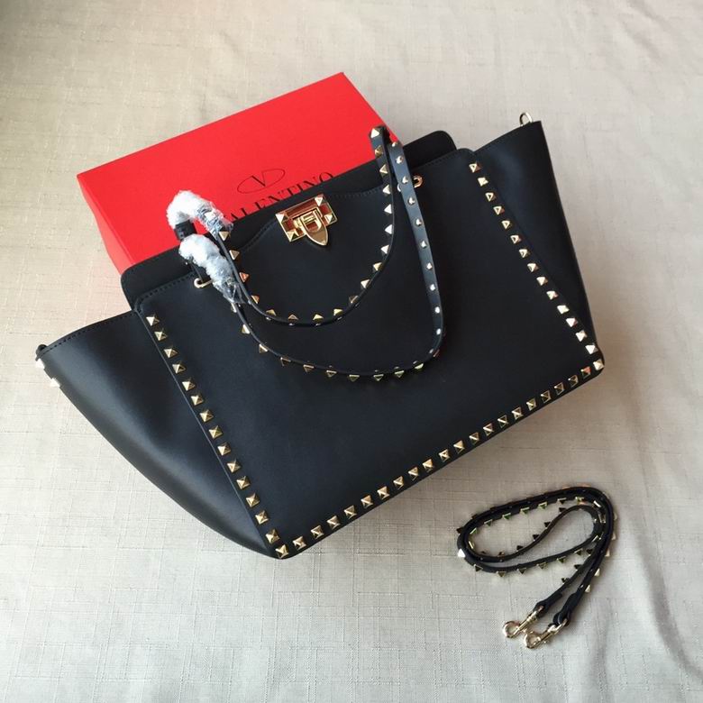 Valentino Rockstud · 33×14×24 cm