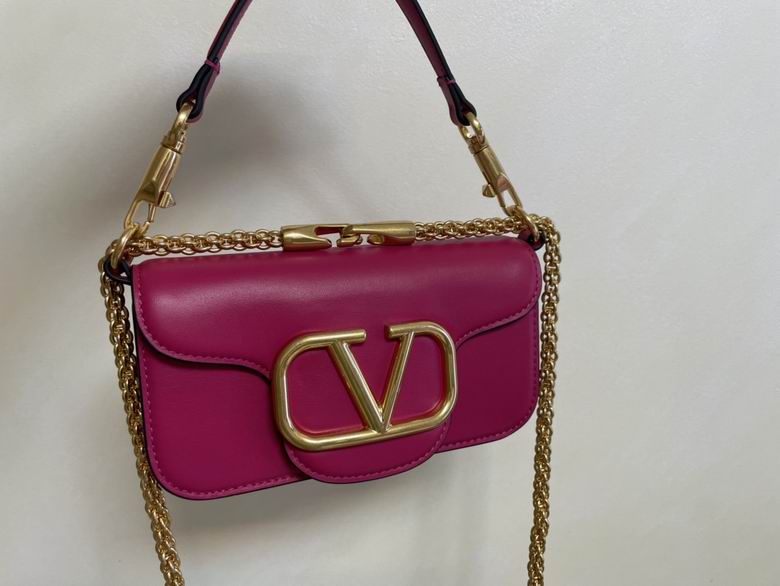 Valentino Garavani Locò Small Shoulder Bag in Fuchsia Pink Leather