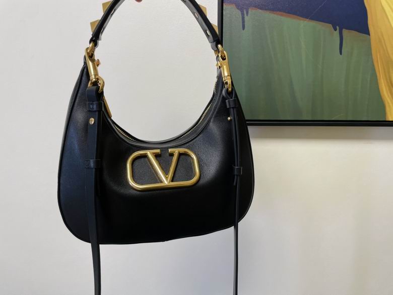 Valentino Garavani Stud Sign Hobo Shoulder Bag in Black Leather