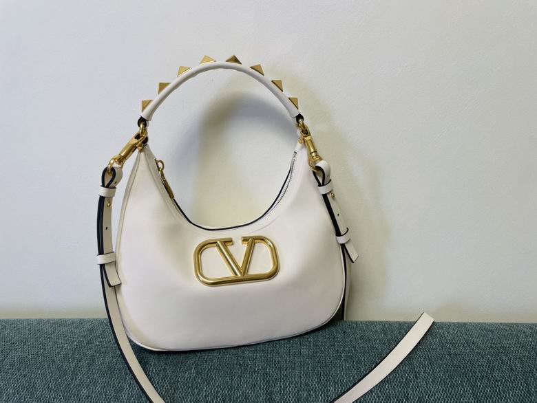 Valentino Stud Sign · 26×30×7 cm