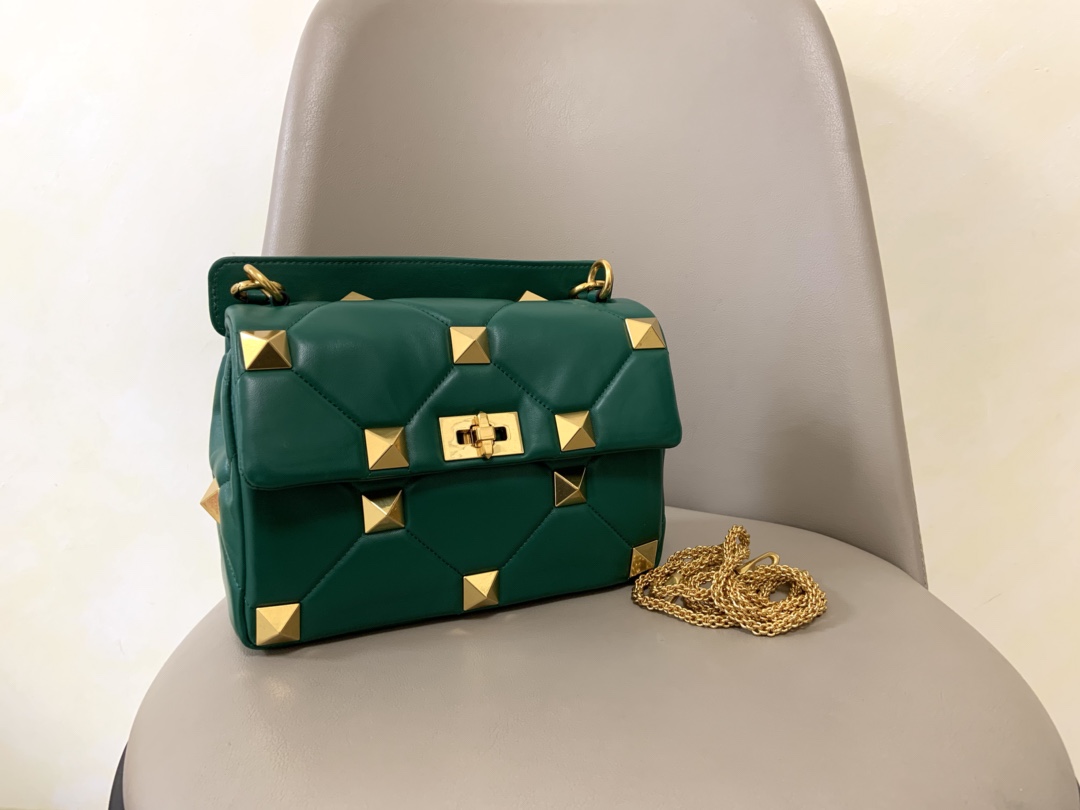 Valentino Roman Stud Shoulder Bag in Emerald Green Quilted Nappa Leather