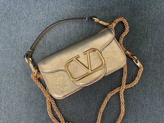 Valentino Locò · 20×11×5 cm