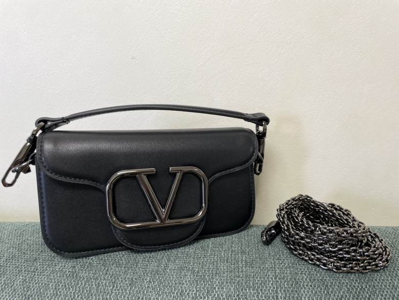Valentino Locò · 20×11×5 cm