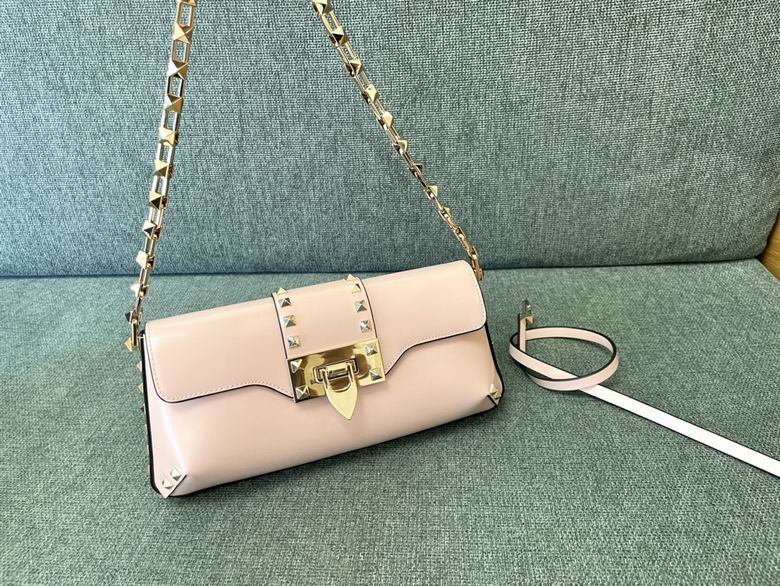 Valentino Rockstud East-West Shoulder Bag in Light Pink Smooth Leather