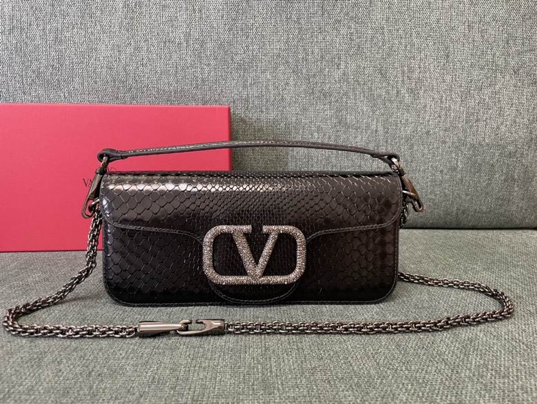 Valentino Locò · 27×13×6 cm