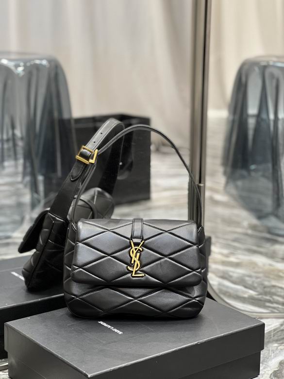 Saint Laurent Le 5 à 7 · 24×18×5.5 cm