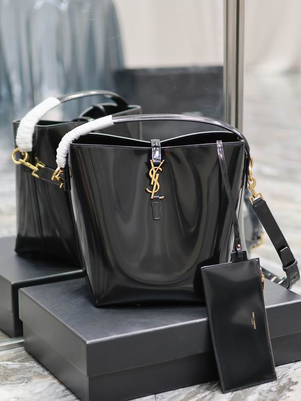 Saint Laurent Le 5 à 7 Bucket Bag in Black Glossy Leather with Zip Pouch