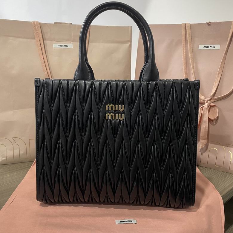 Miu Miu Matelassé Tote Bag in Black Quilted Nappa Leather