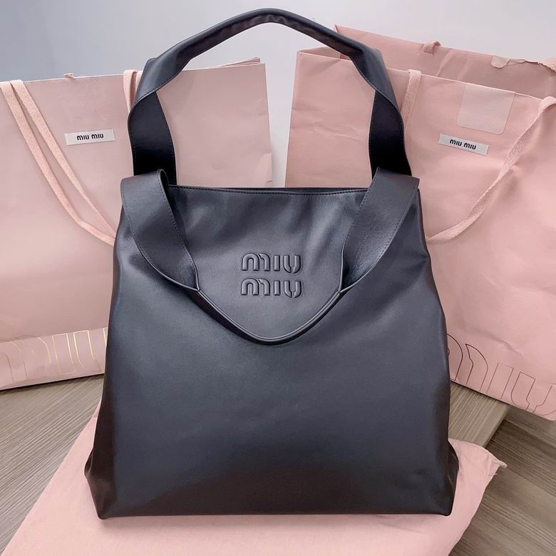 Miu Miu 5BC119 Tote Bag in Black Leather with Embossed Logo