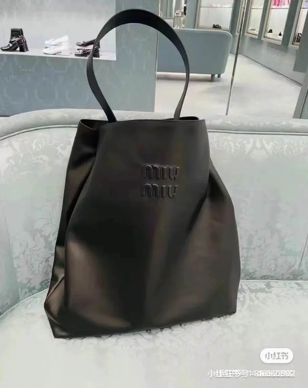 Miu Miu 5BC117 Large Single-Strap Tote Bag in Black Leather with Logo