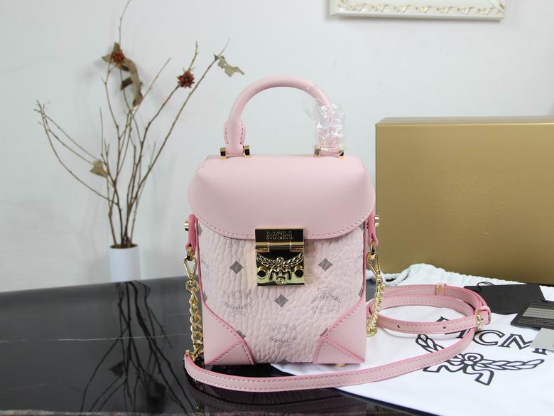 MCM Soft Berlin Crossbody · 15×11.5×7 cm