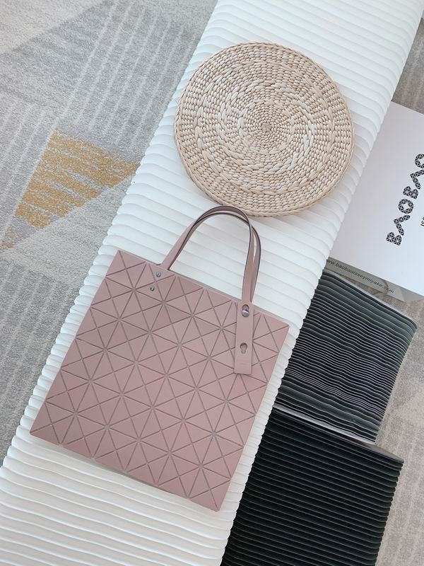 Issey Miyake Bao Bao Lucent One-Tone Tote Bag in Dusty Pink Geometric