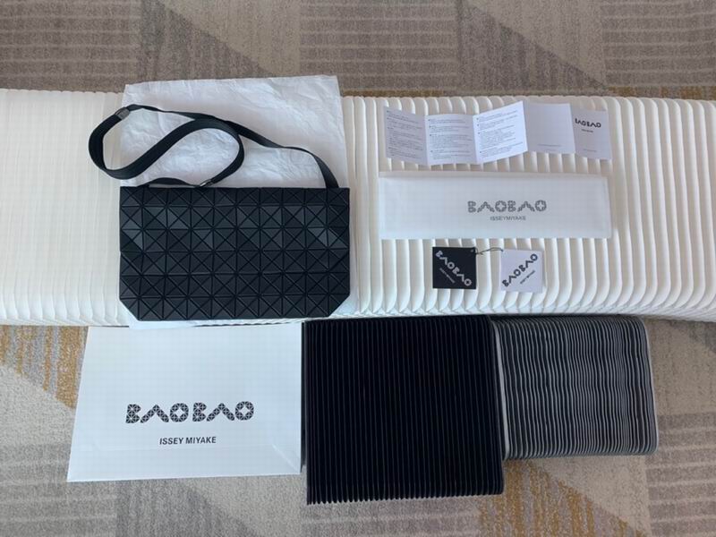 Issey Miyake Bao Bao Prism Messenger Crossbody Bag in Matte Black