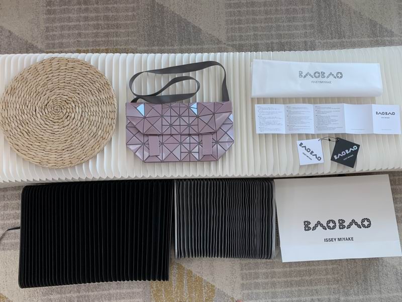 Issey Miyake Bao Bao Lucent Pixel Messenger Bag in Mauve Pink Geometric