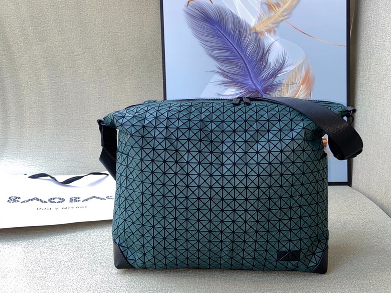 Bao Bao Issey Miyake Prism Geometric Messenger Bag in Dark Green