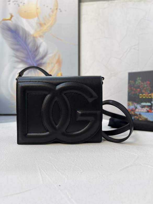 Dolce & Gabbana DG Logo Crossbody Bag in Black Calfskin Leather