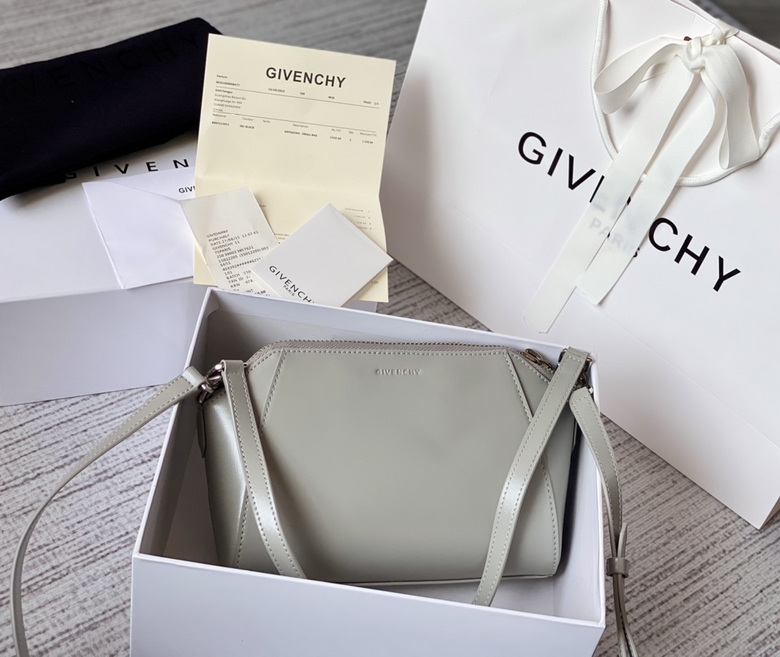 Givenchy Antigona Crossbody Bag in Light Grey Smooth Leather