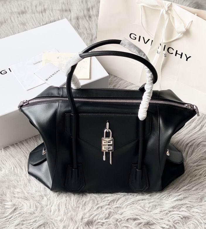 Givenchy Antigona Lock Soft Top-Handle Bag in Black Smooth Leather