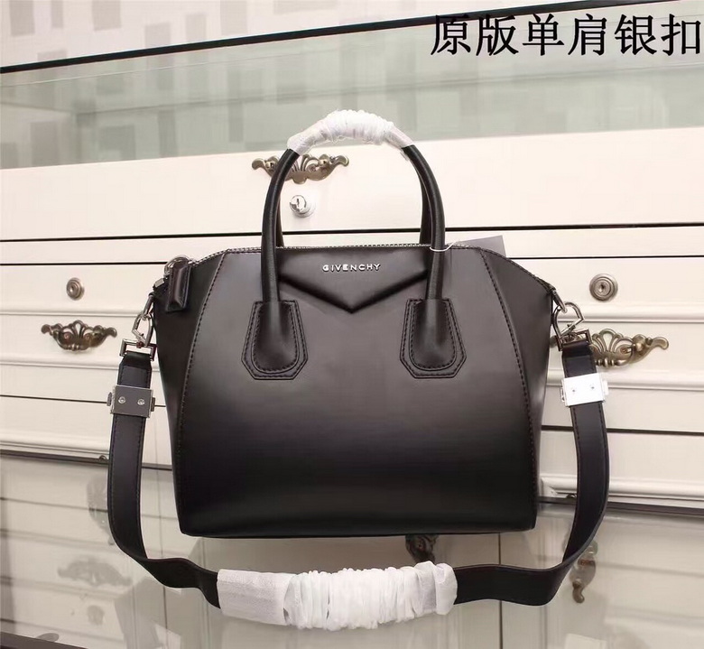Givenchy Antigona Mini Top-Handle Bag in Black Smooth Leather